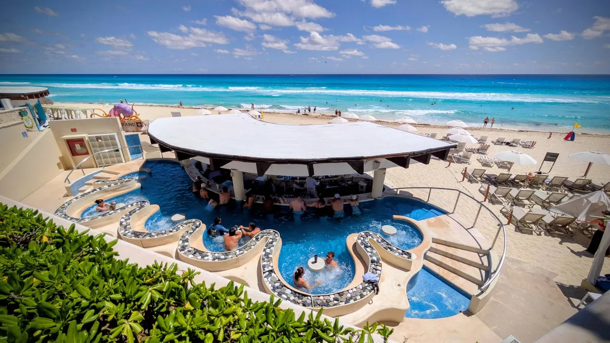 Cancún photo 2